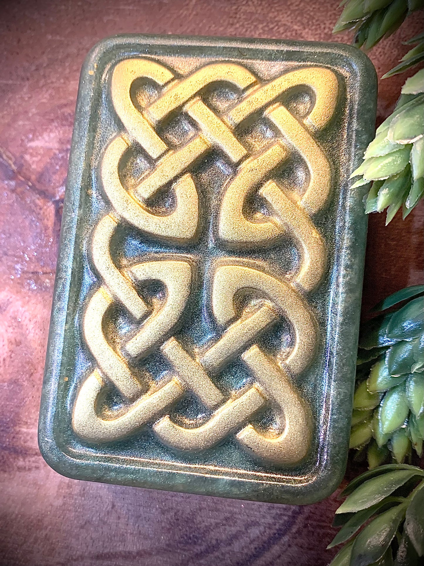 *Celtic Knot Deluxe Bar Soap